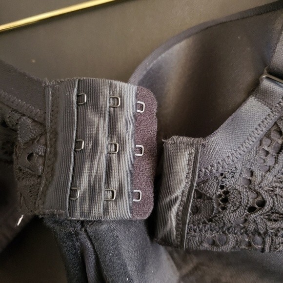 Auden Lace Underwire Bra in Black Size 42D - Picture 7 of 8